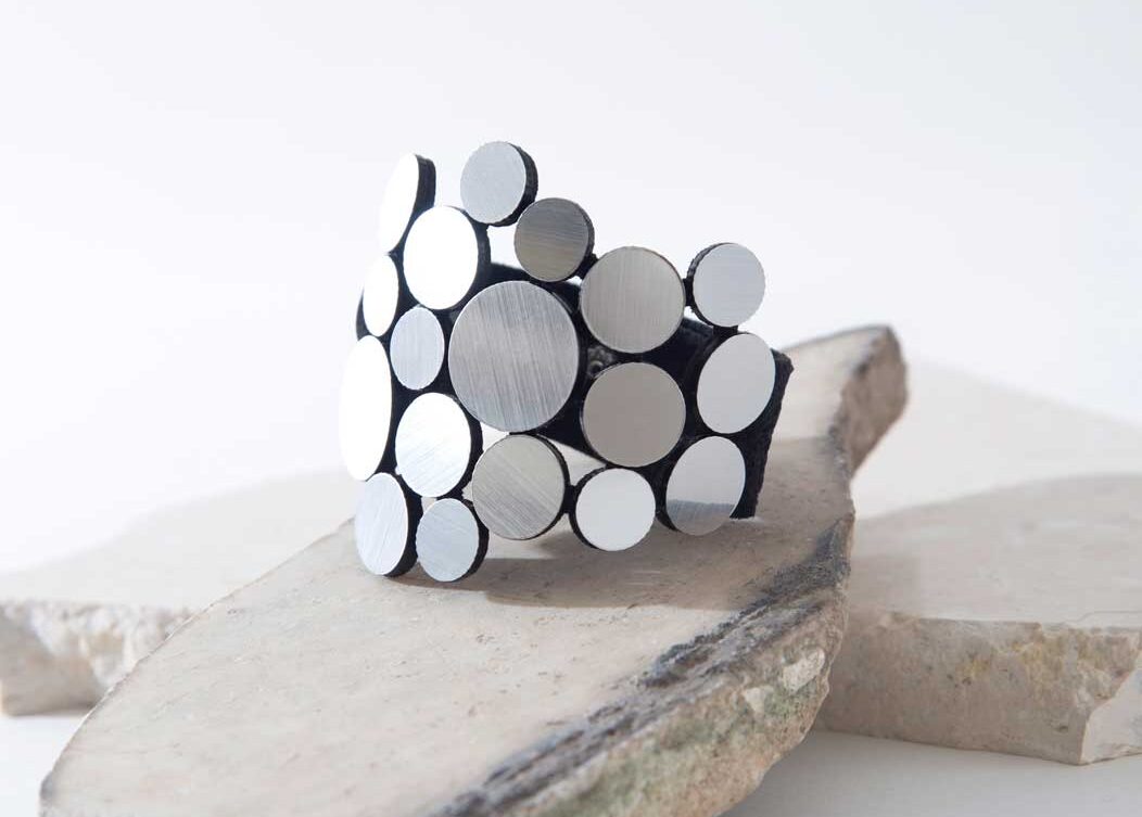 Iskin Sisters Abstraction bracelet in silver — geometry worn on the body
