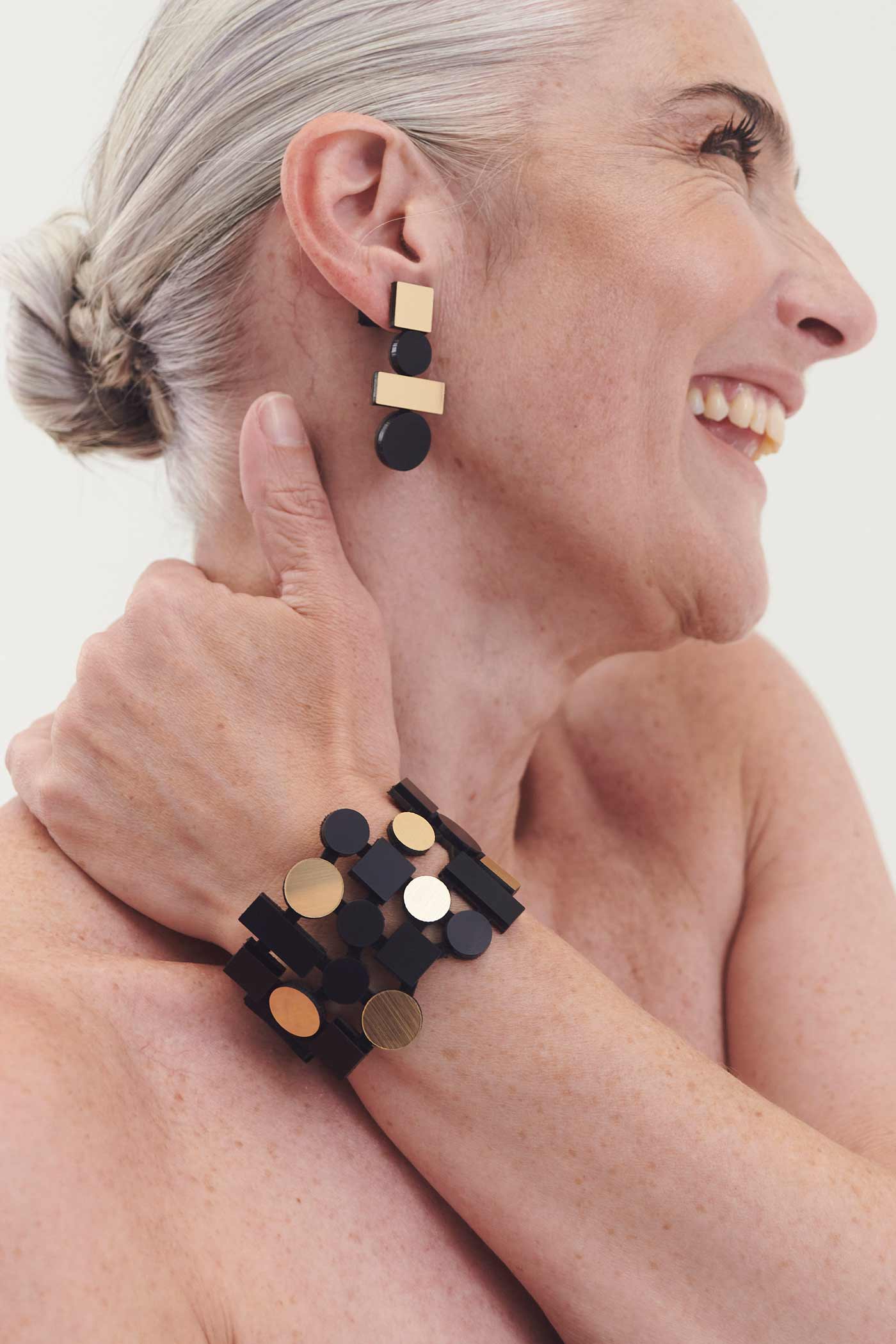Pendientes Bauhaus Grandes - Negro/Oro