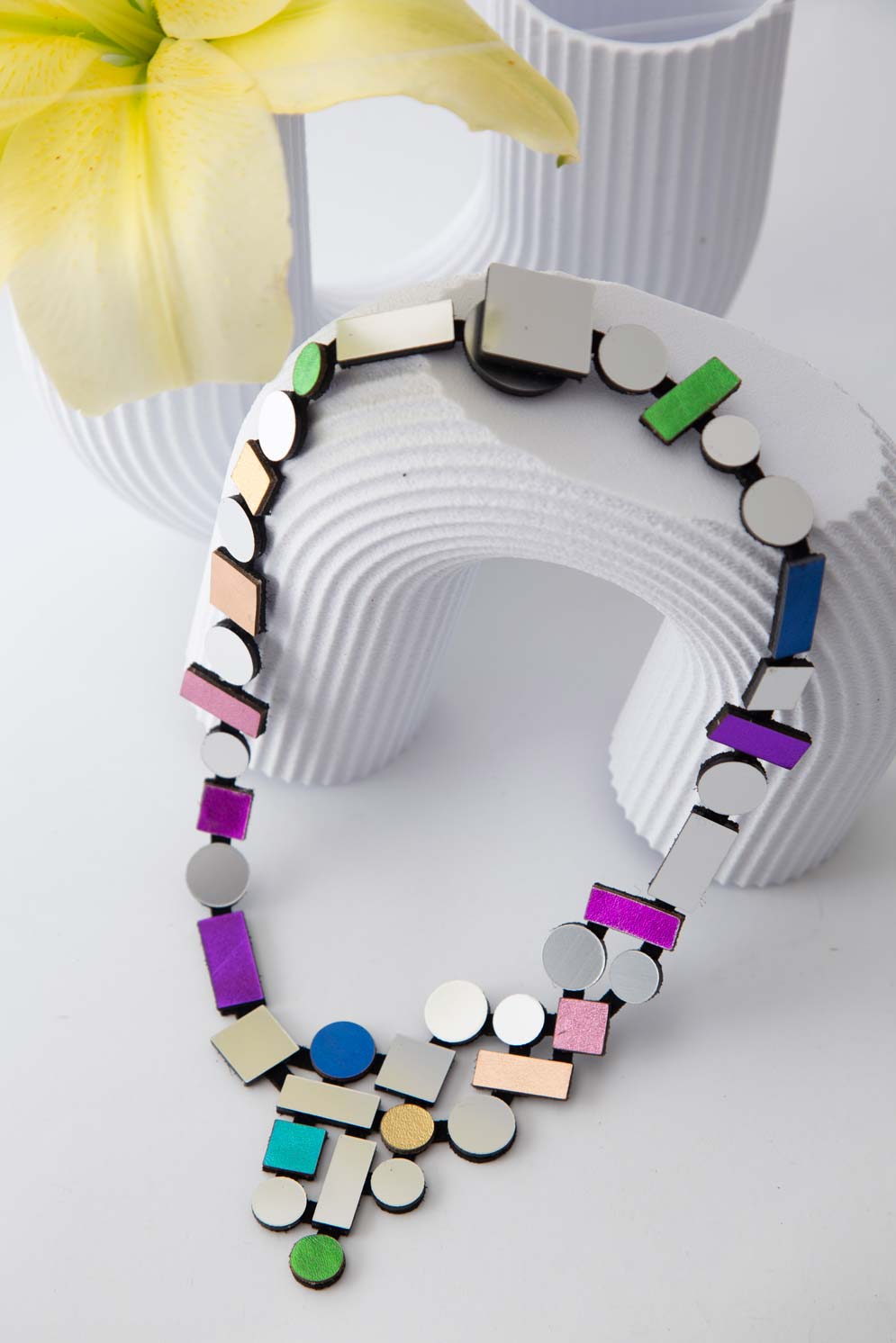 Collier Bauhaus Rond Arc-en-ciel