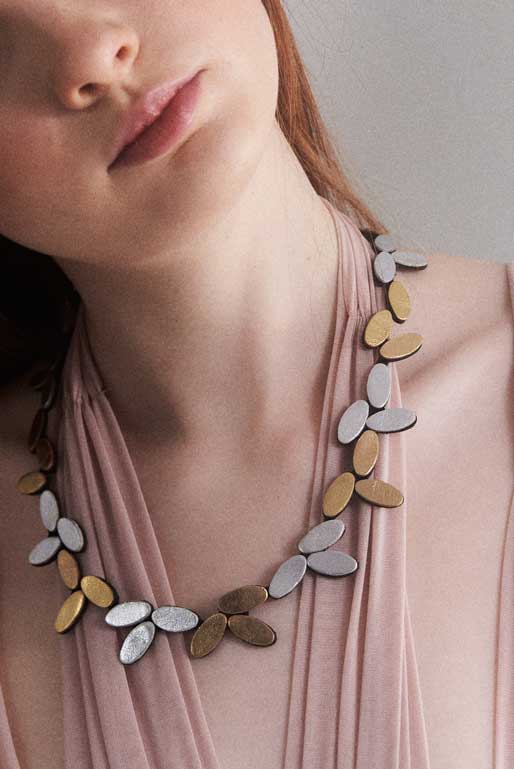 Emma Round Necklace - Silver/Gold
