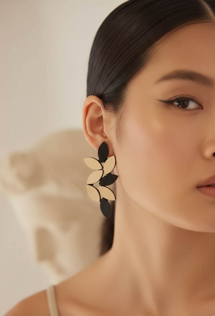 Kate Leaves Earrings Large - Black/Gold