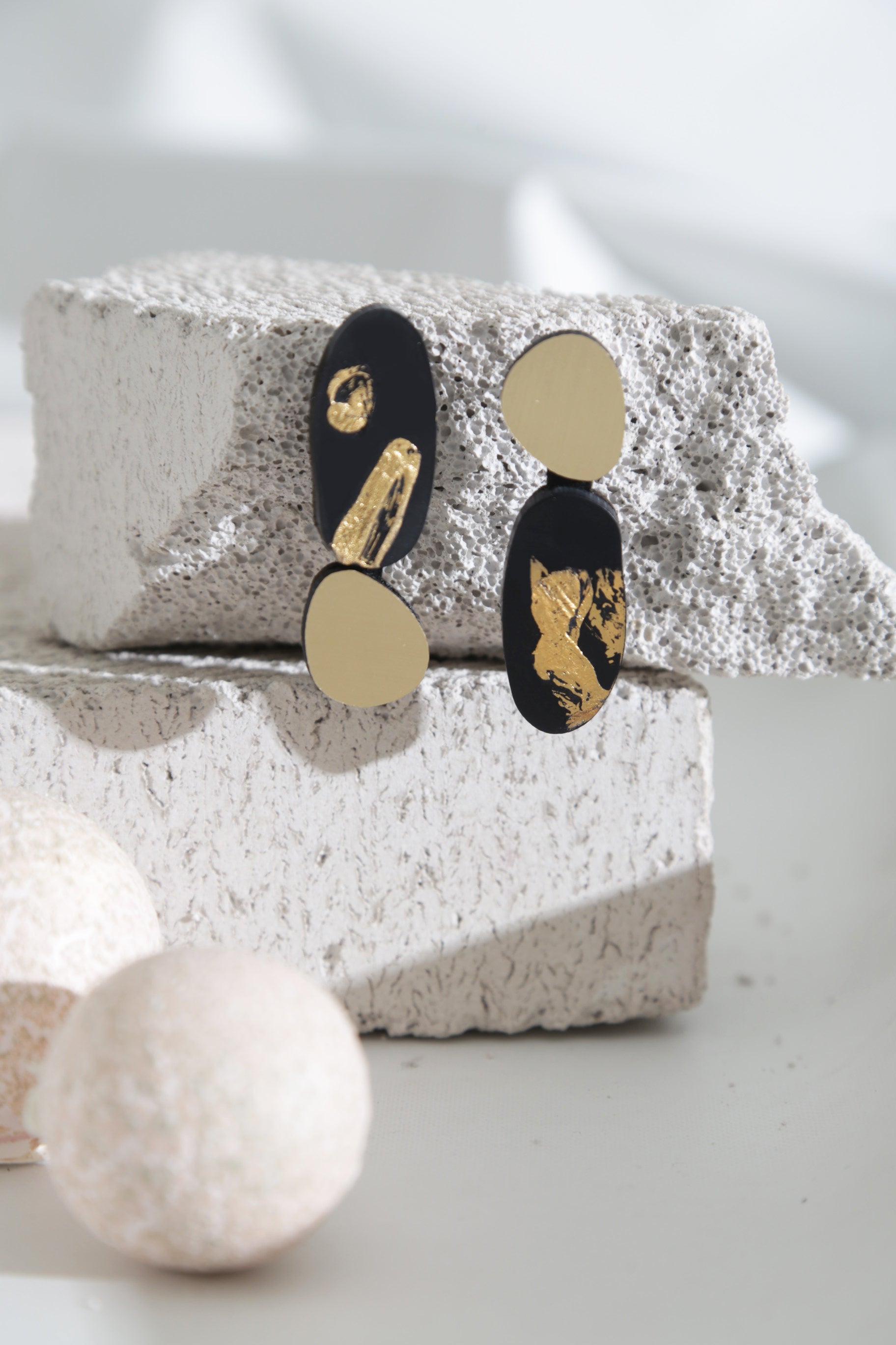 Pendientes Organic Reflections 2 Piedras - Plata/Negro