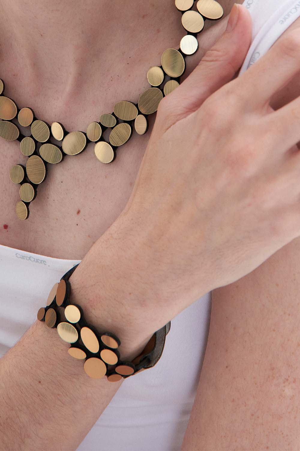 Brazalete Organic Reflections - Oro