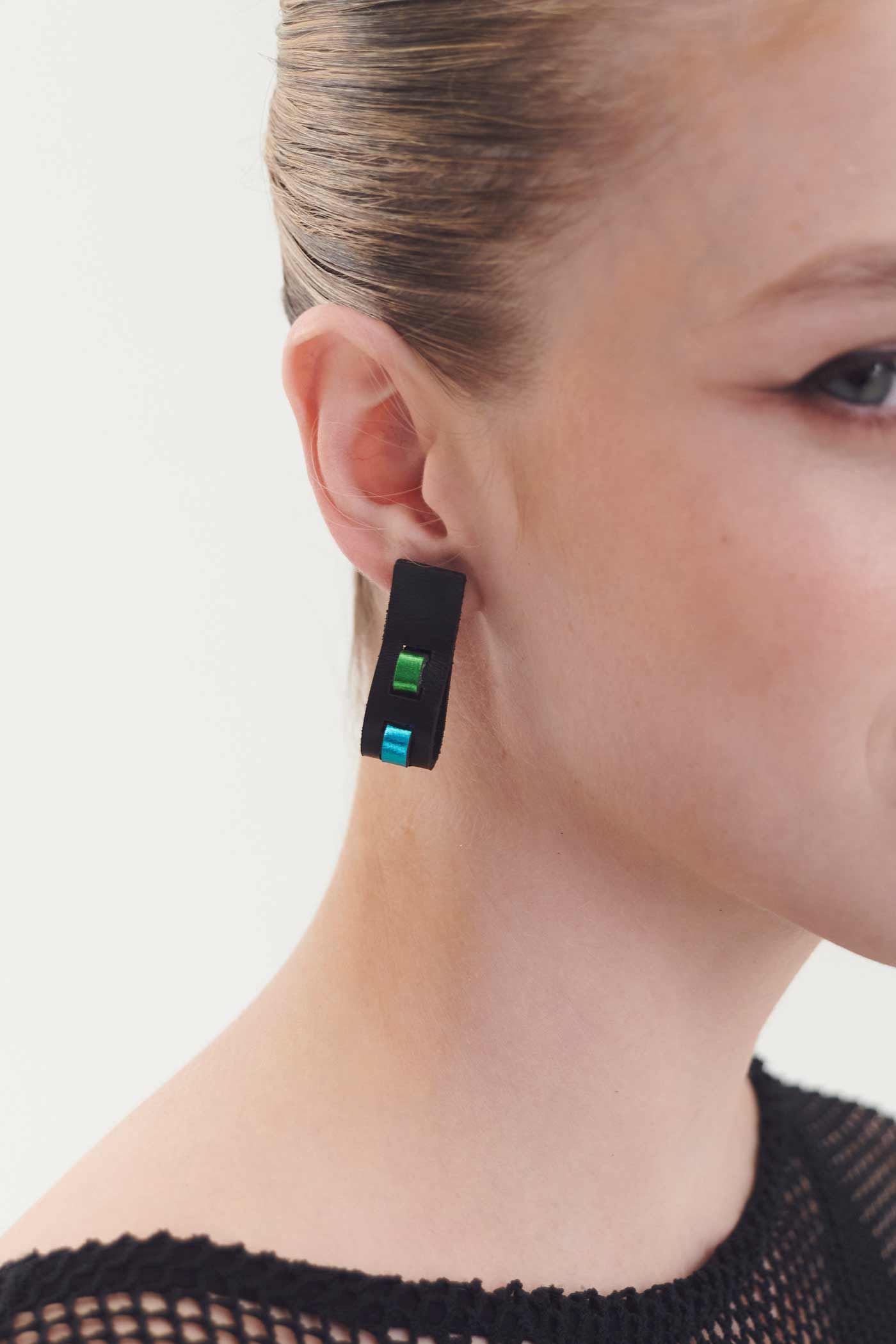 Pendientes Rainbow Threads - Negro/Colores fríos