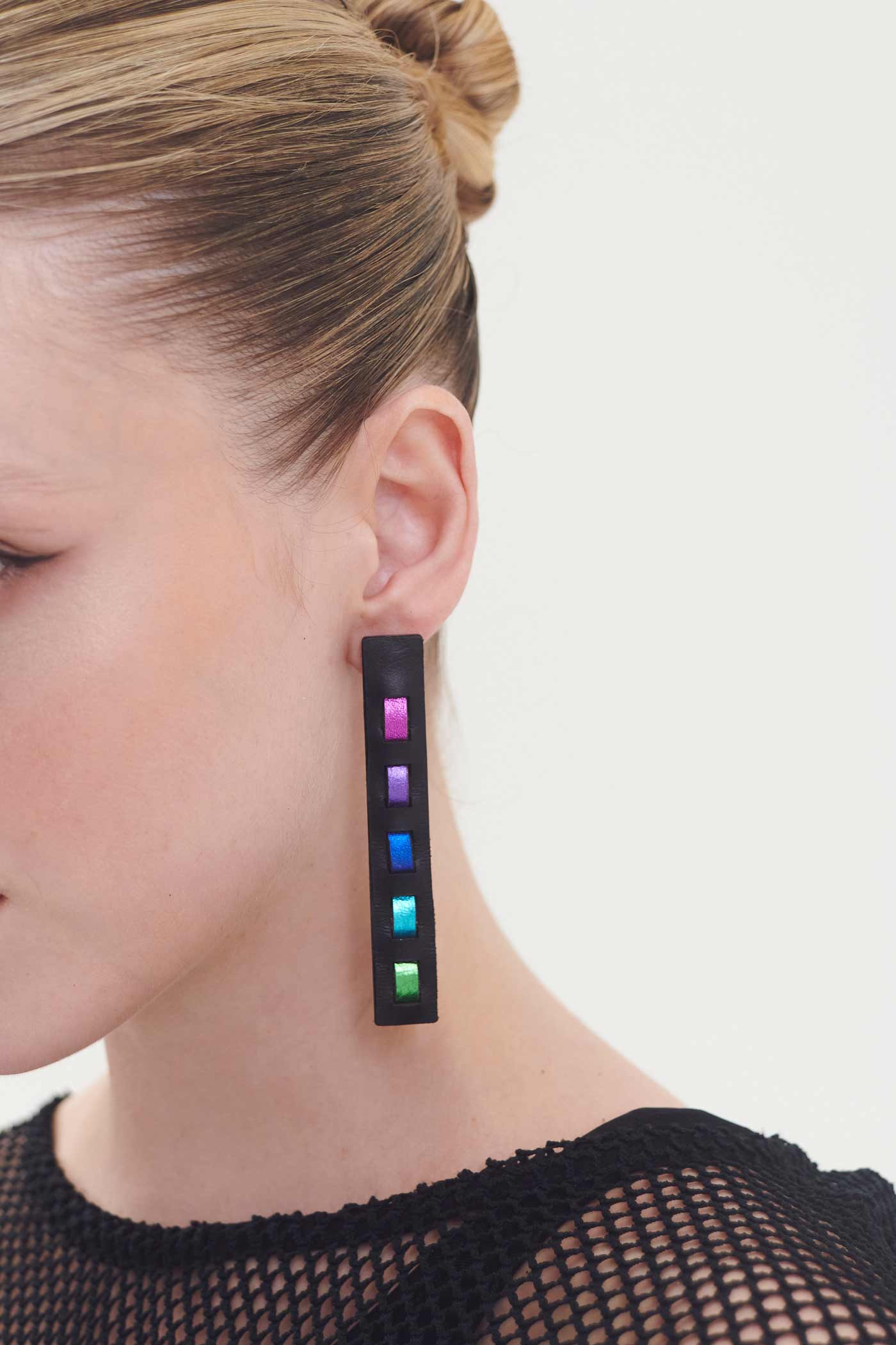 Pendientes Rainbow Threads Largos - Negro/Colores Fríos