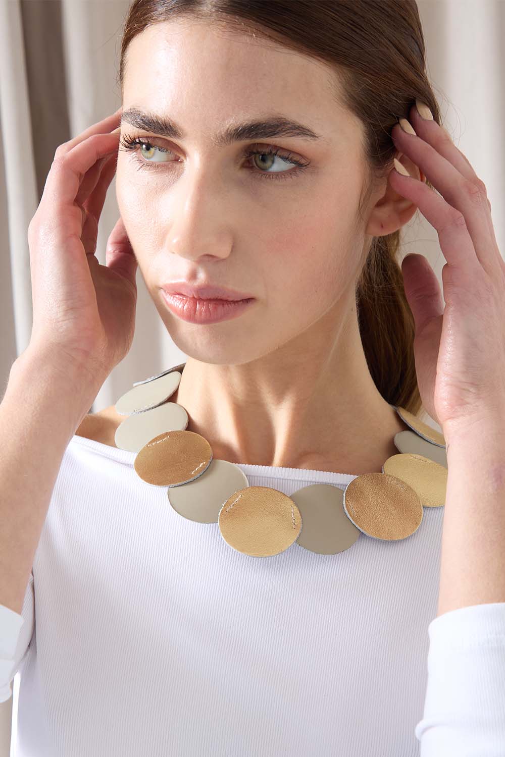 Yayoi Necklace Short Big Dots - Mink/Gold