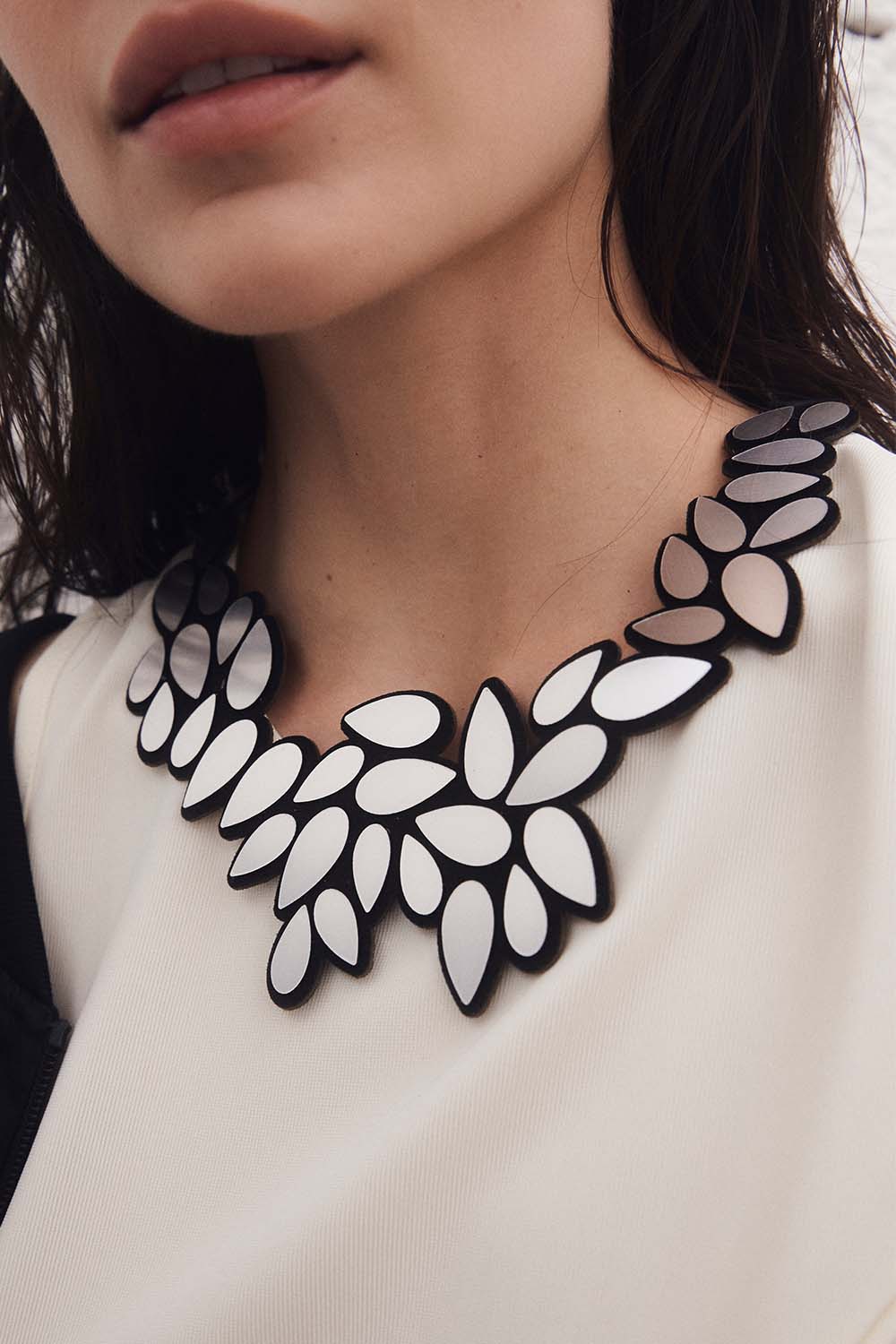 Collier Kate Leaves V - Noir et Or