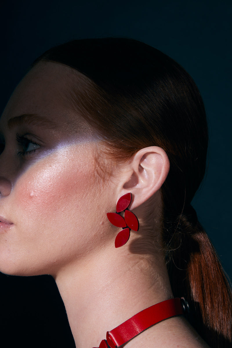 Kate Leaves Earrings Medium Red