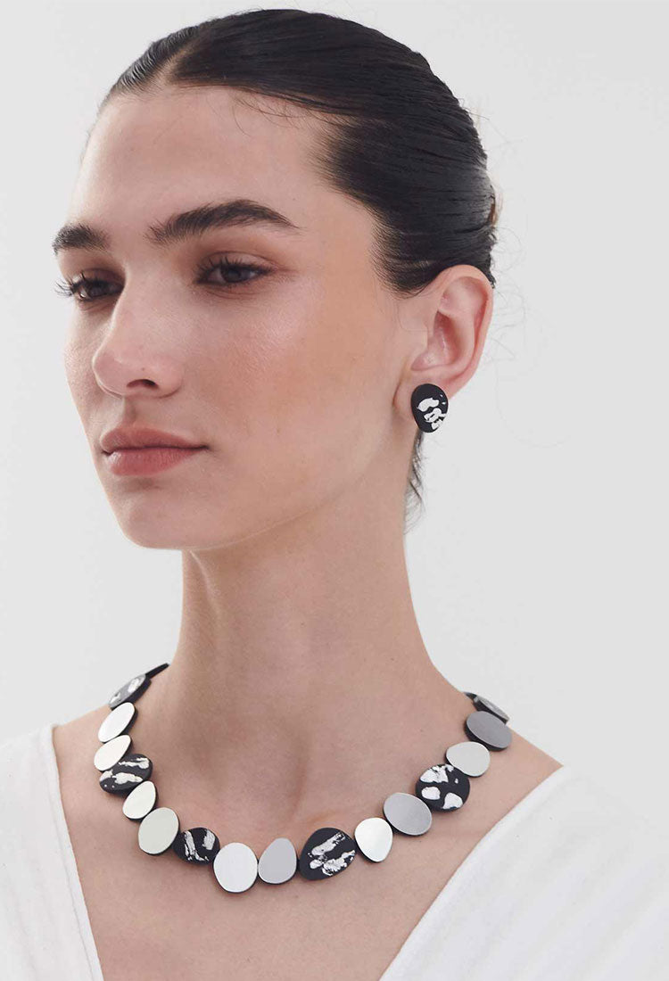 Organic Reflections Earrings 1 Stones - Silver/Black