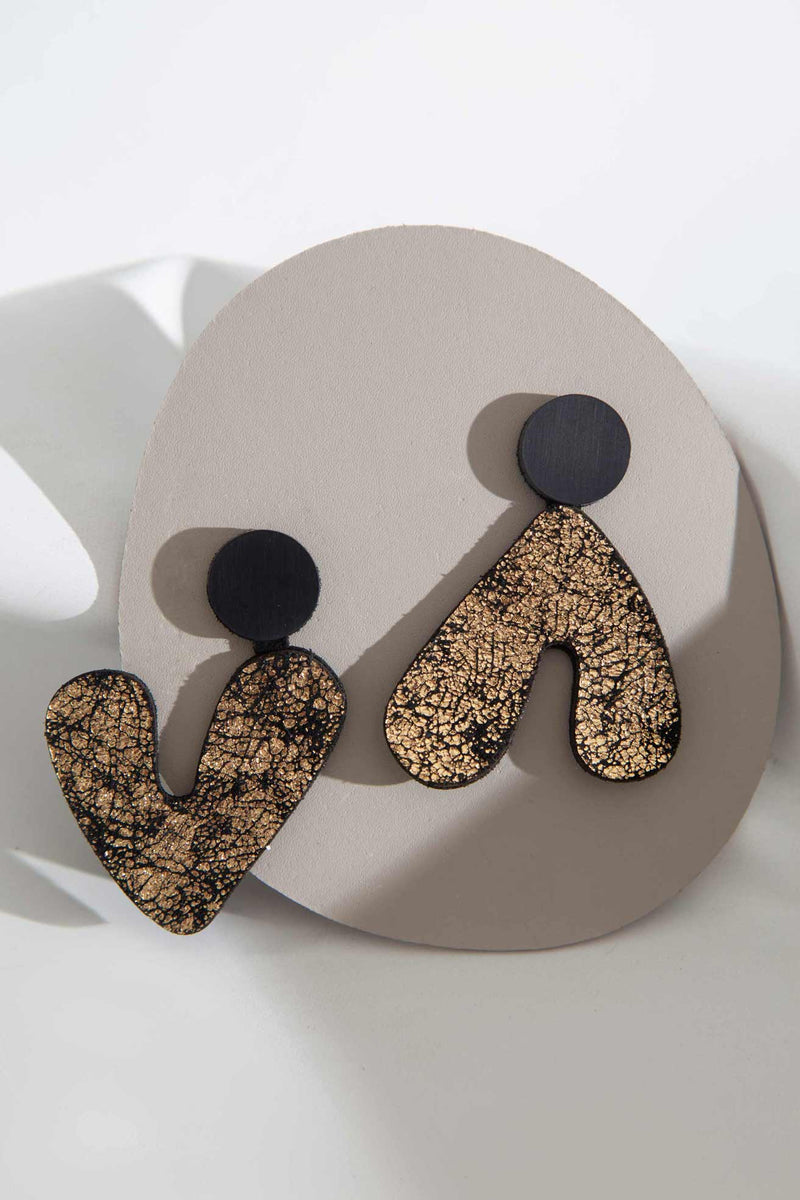 Audrey Ohrringe V Asymmetrisch - Schwarz+Gold