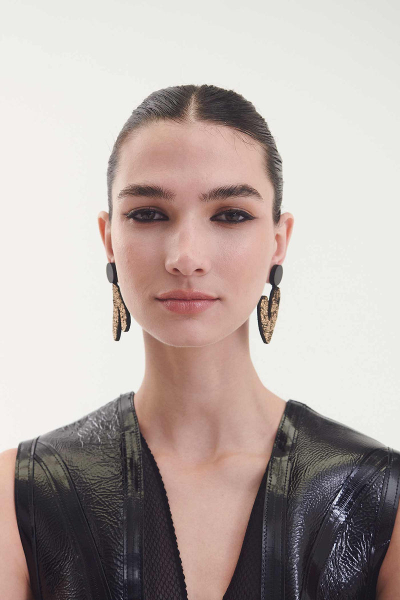Audrey Earrings V Asymmetric - Black+Gold