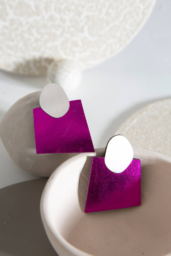 Boucles d'Oreilles Audrey Carrés Pointus - Argent+Fuchsia