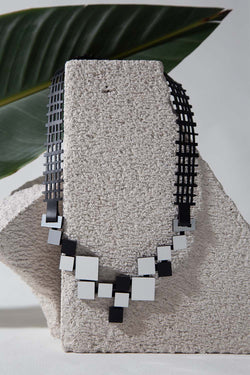 Bauhaus V Small Necklace Squares - Silver/Black*