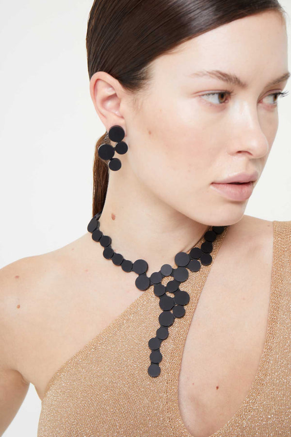 Collar Abstraction Y Corto - Negro