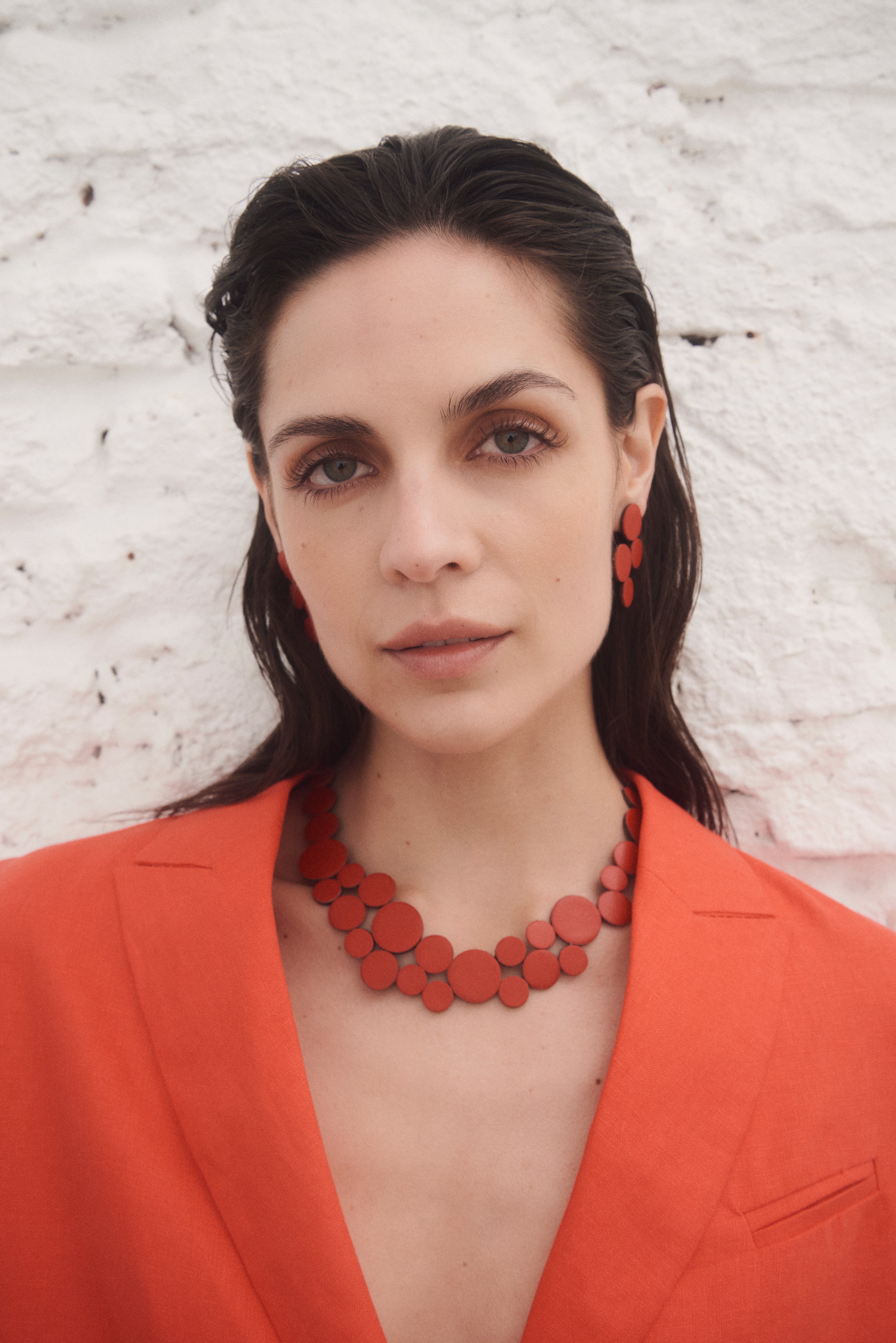 Abstraction small necklace in red Argentine leather and acrylic, by Iskin Sisters
