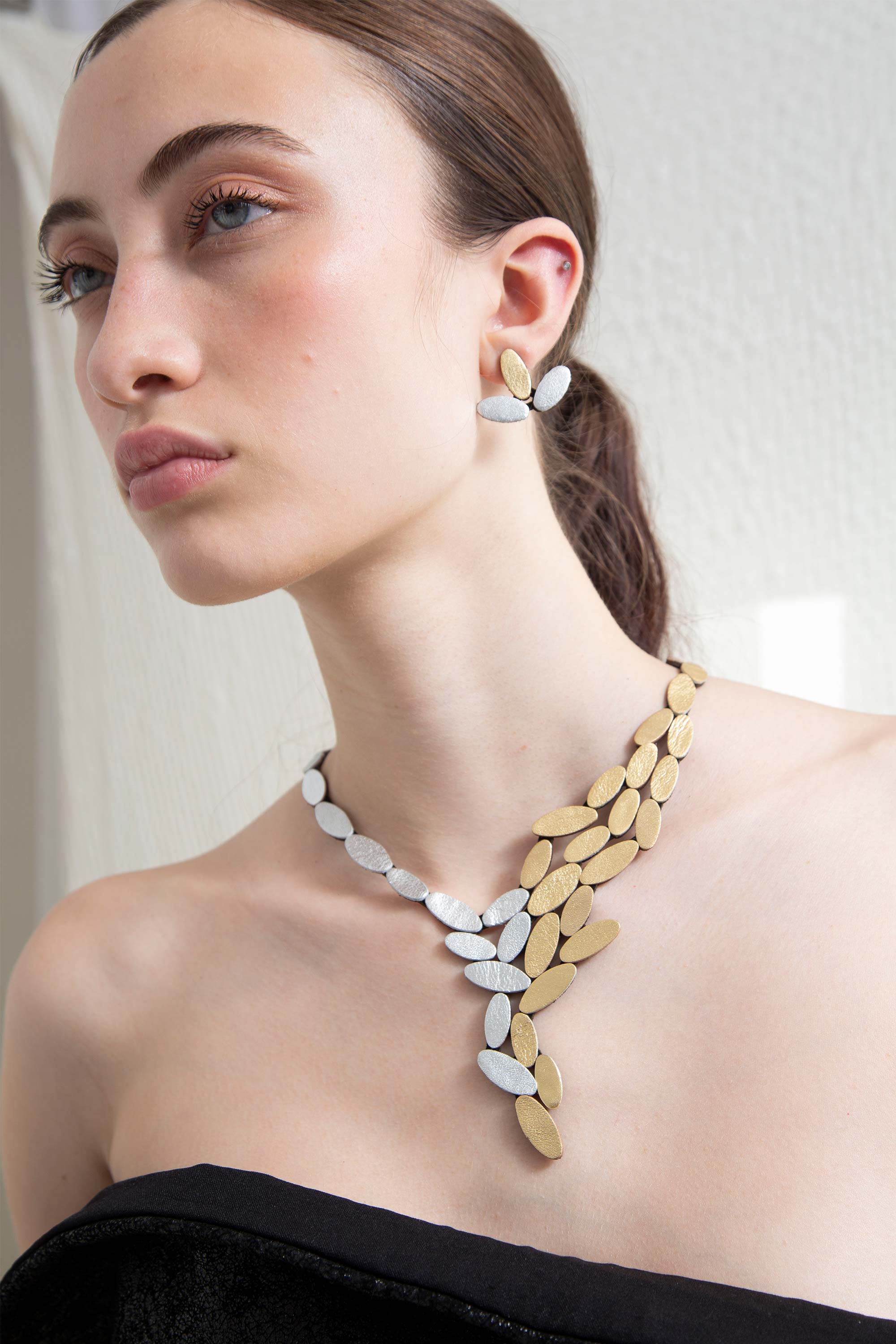Emma V Necklace - Silver/Gold
