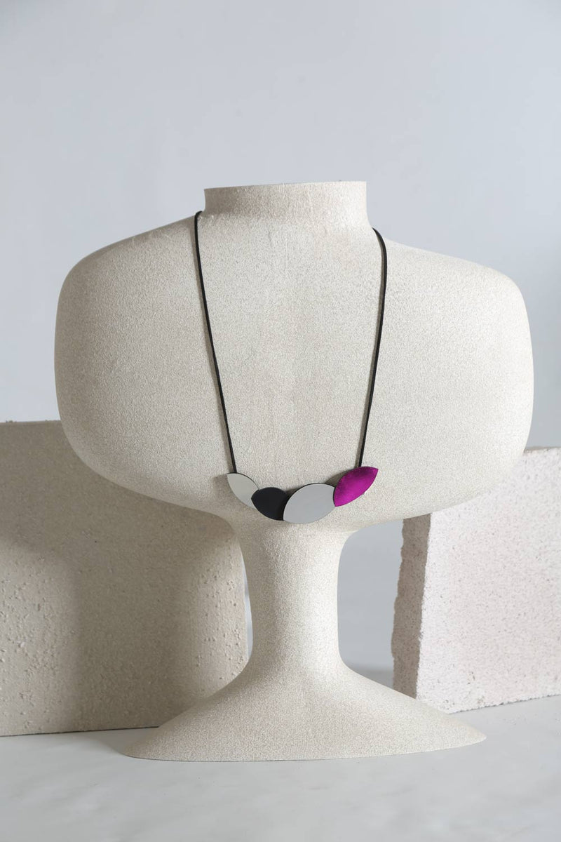 Forest Symphony Halskette - Silber+Schwarz+Fuchsia