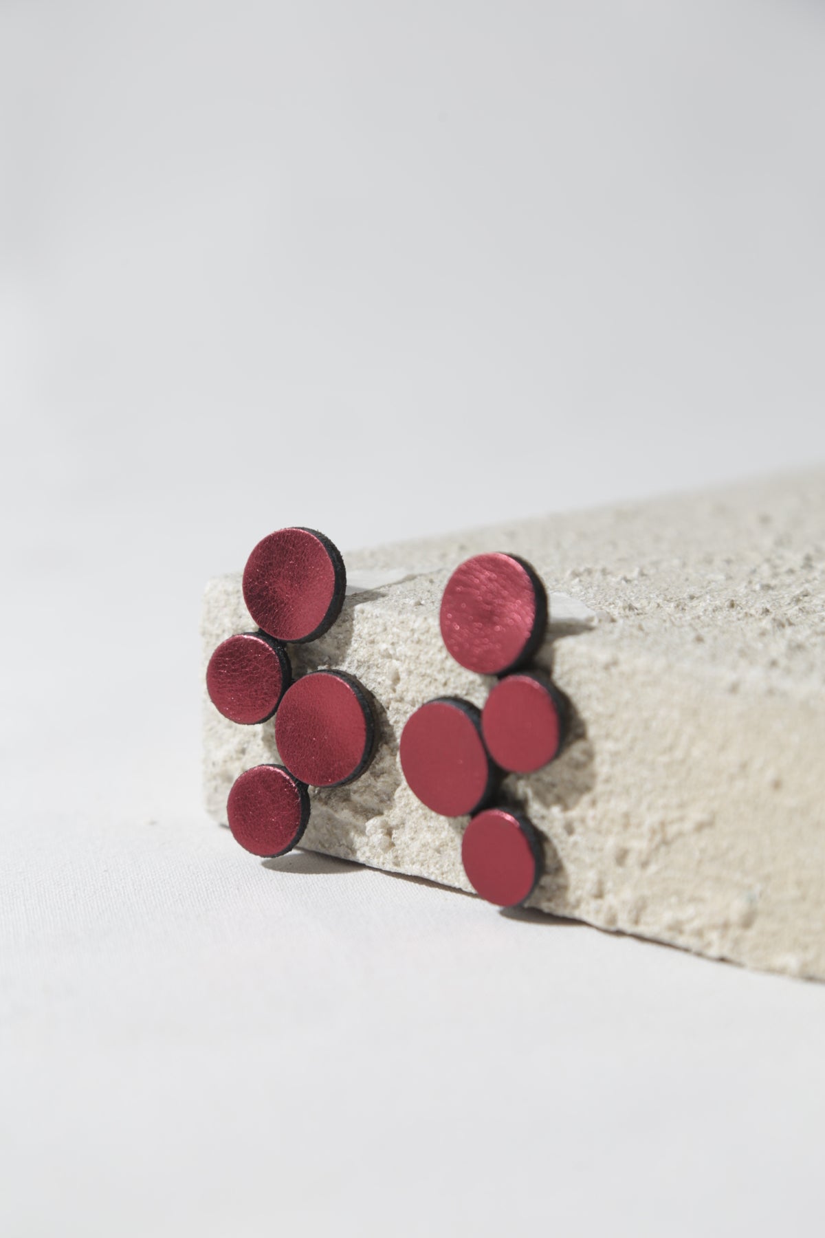 Abstraction Earrings Small Leather - Burgundy