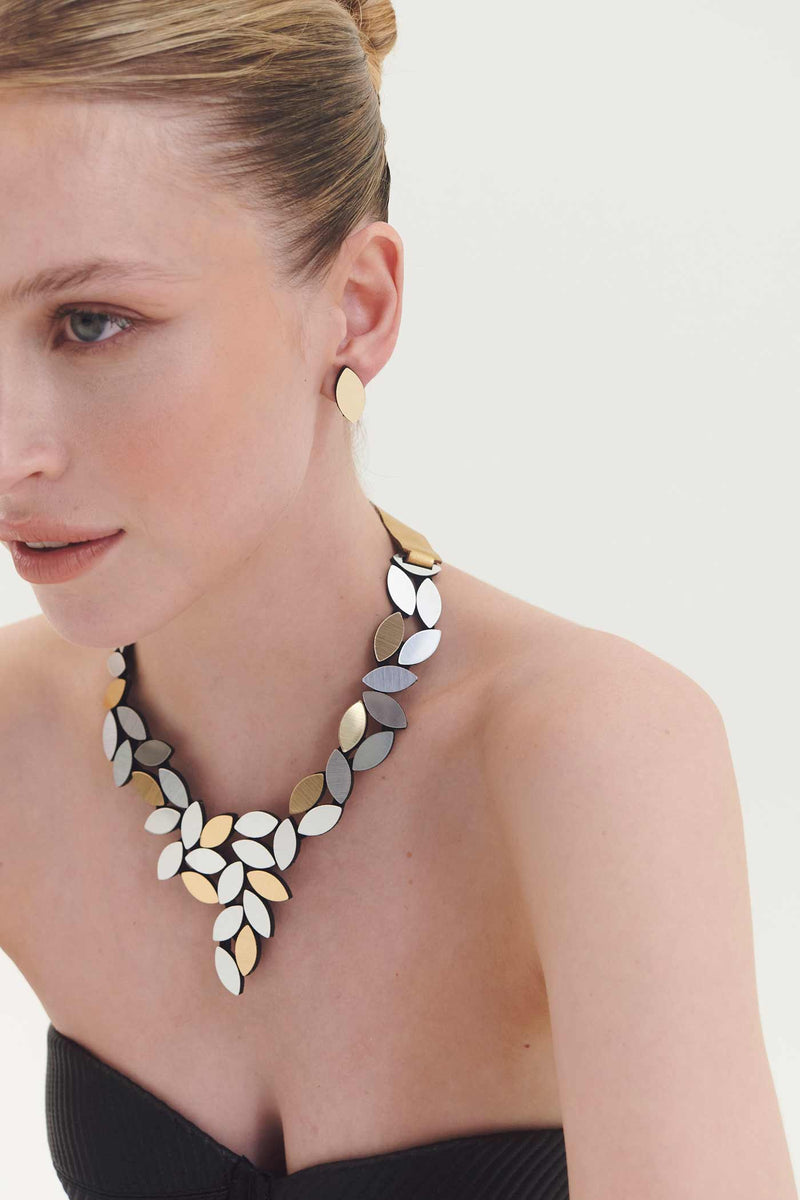 Kate Leaves V Necklace - Silver/Gold *