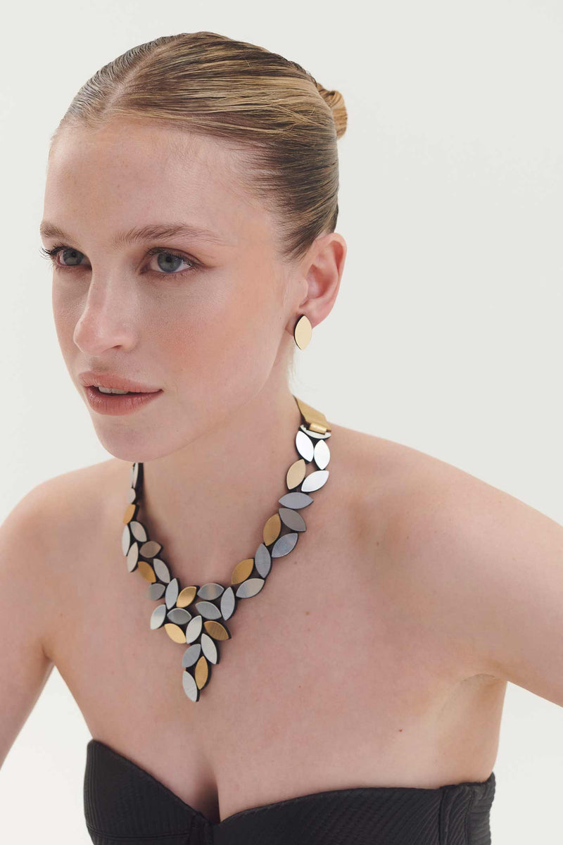 Kate Leaves V Necklace - Silver & Gold