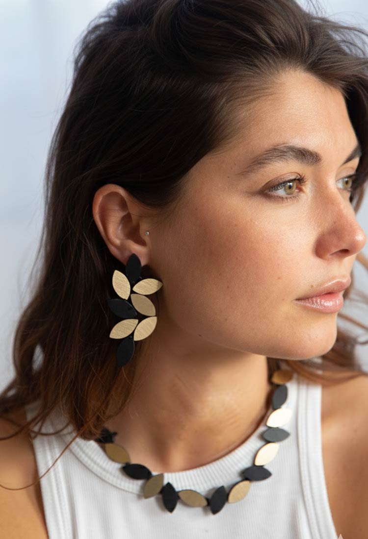 Kate Leaves Earrings Large - Black/Gold