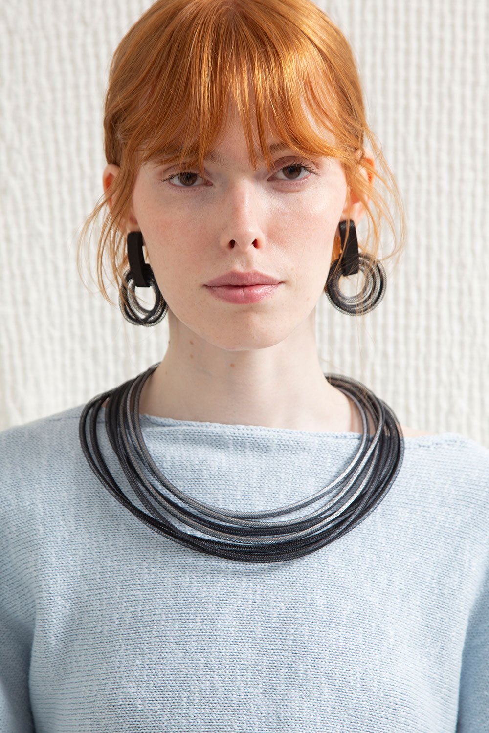 Life Necklace Round - Black/Gray/White