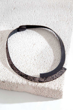 Duo Round Necklace - Black+Pewter