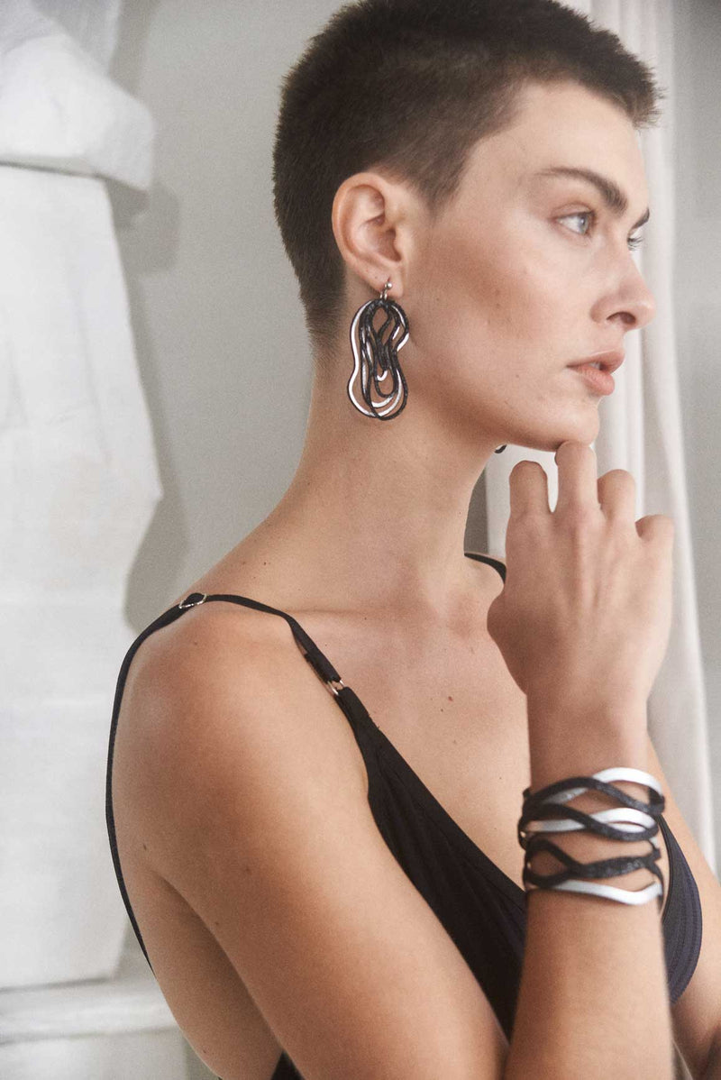 Curves Duo Earrings - Small - Silver+Black