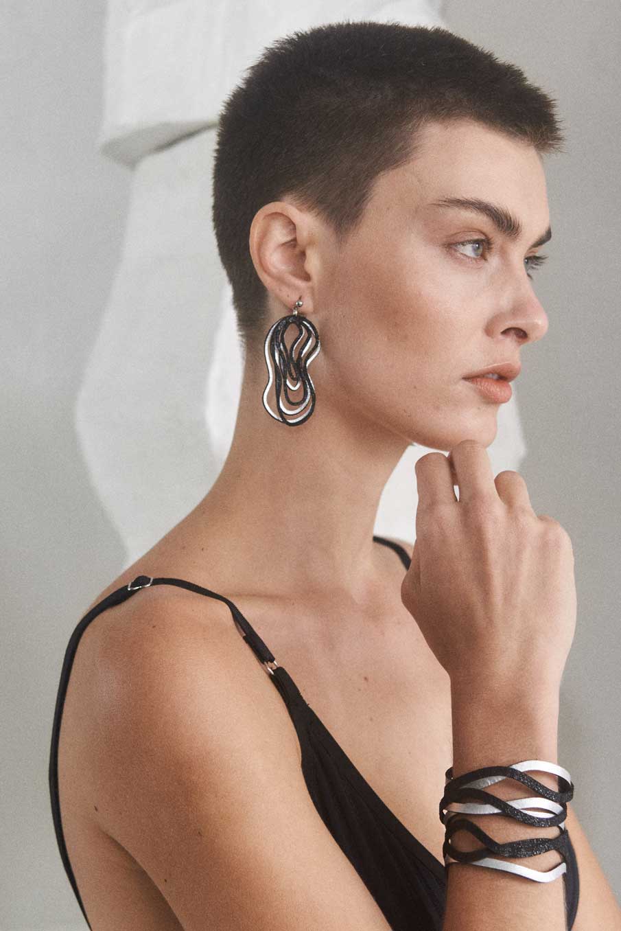 Curves Duo Ohrringe - Klein - Silber+Schwarz