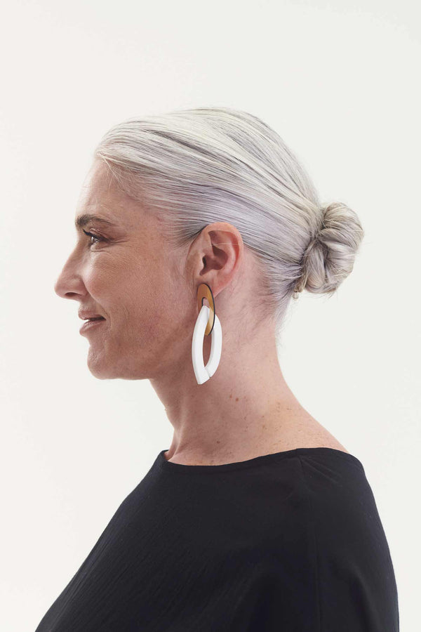 Miss Link Earrings - Ivory+Gold