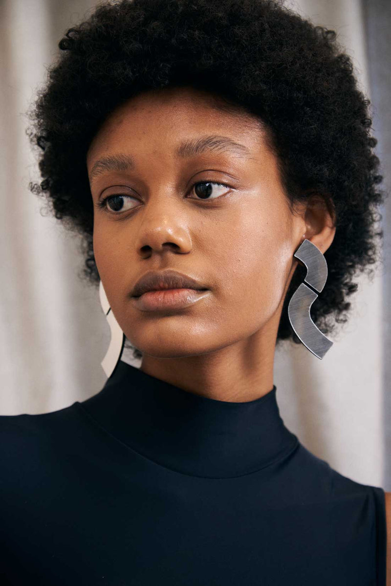 Mies Earrings - Wave