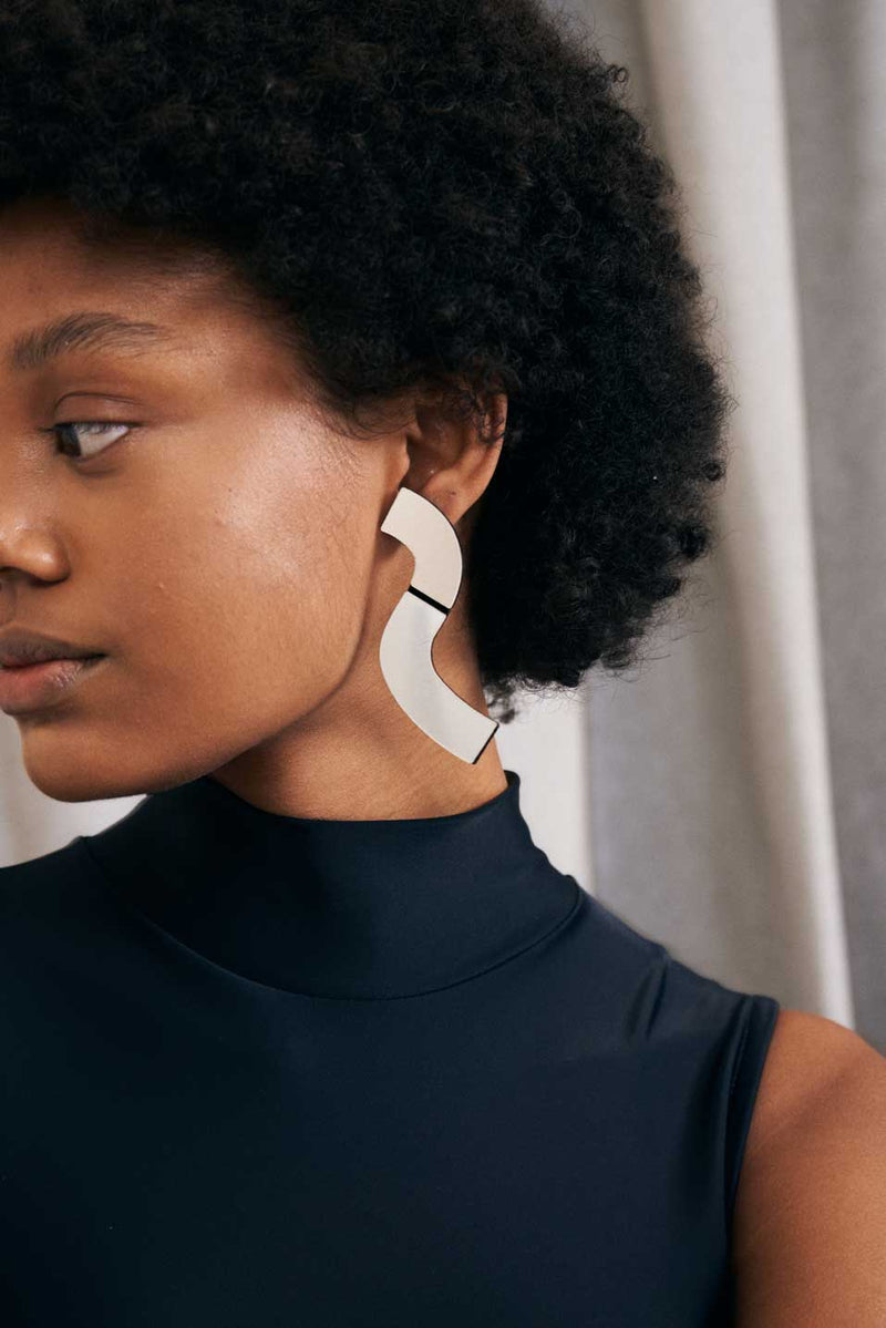 Mies Earrings - Wave