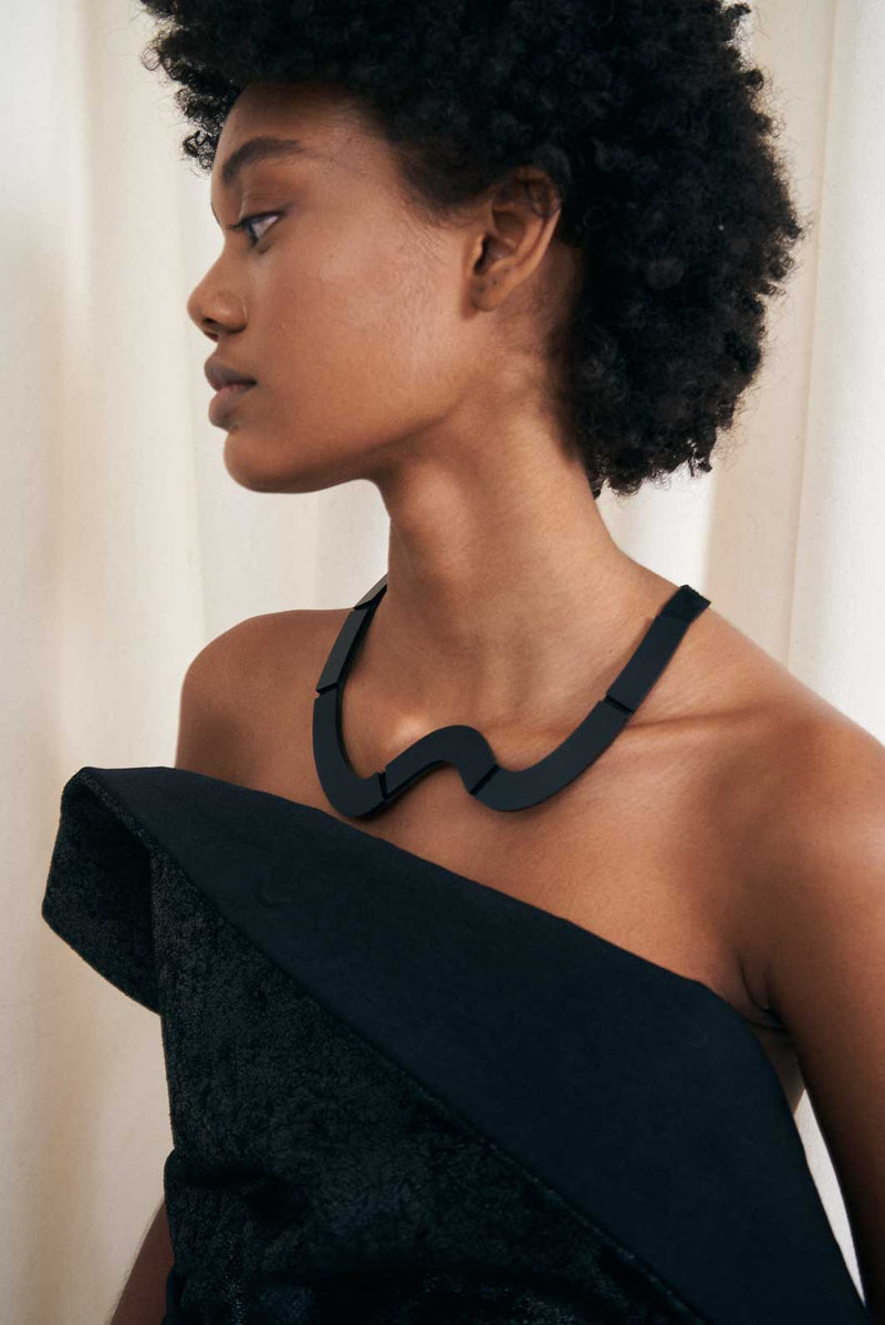 Collier Mies Wave Court - Noir