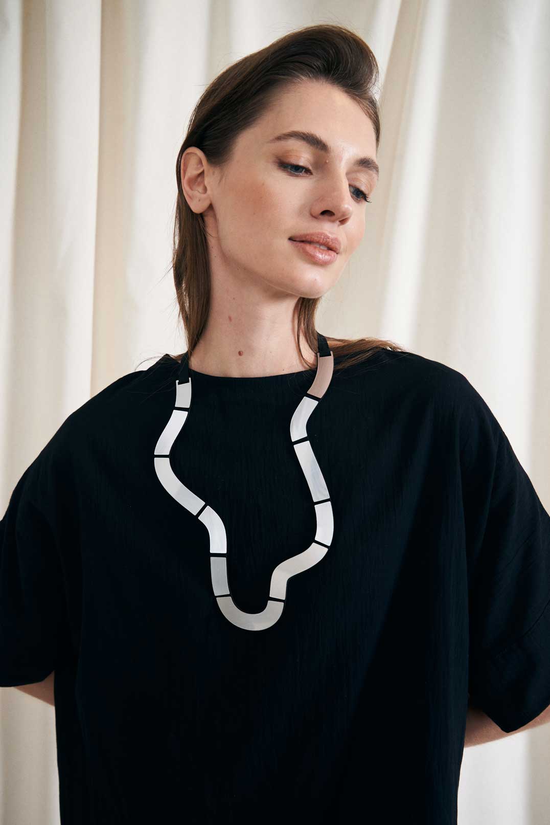 Collar Mies Wave Largo - Plata