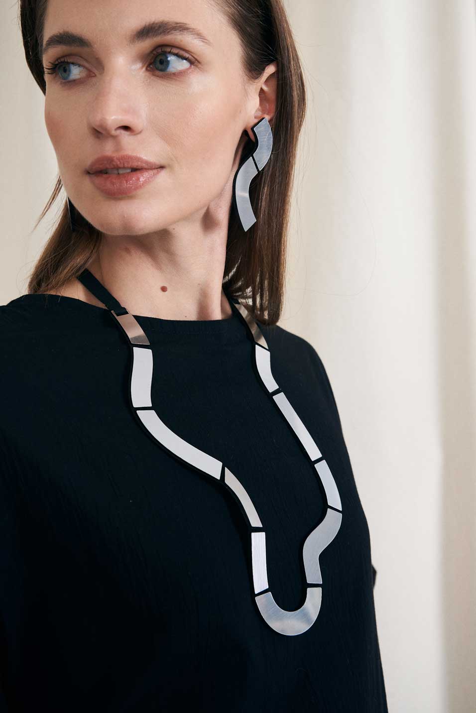 Collar Mies Wave Largo - Plata