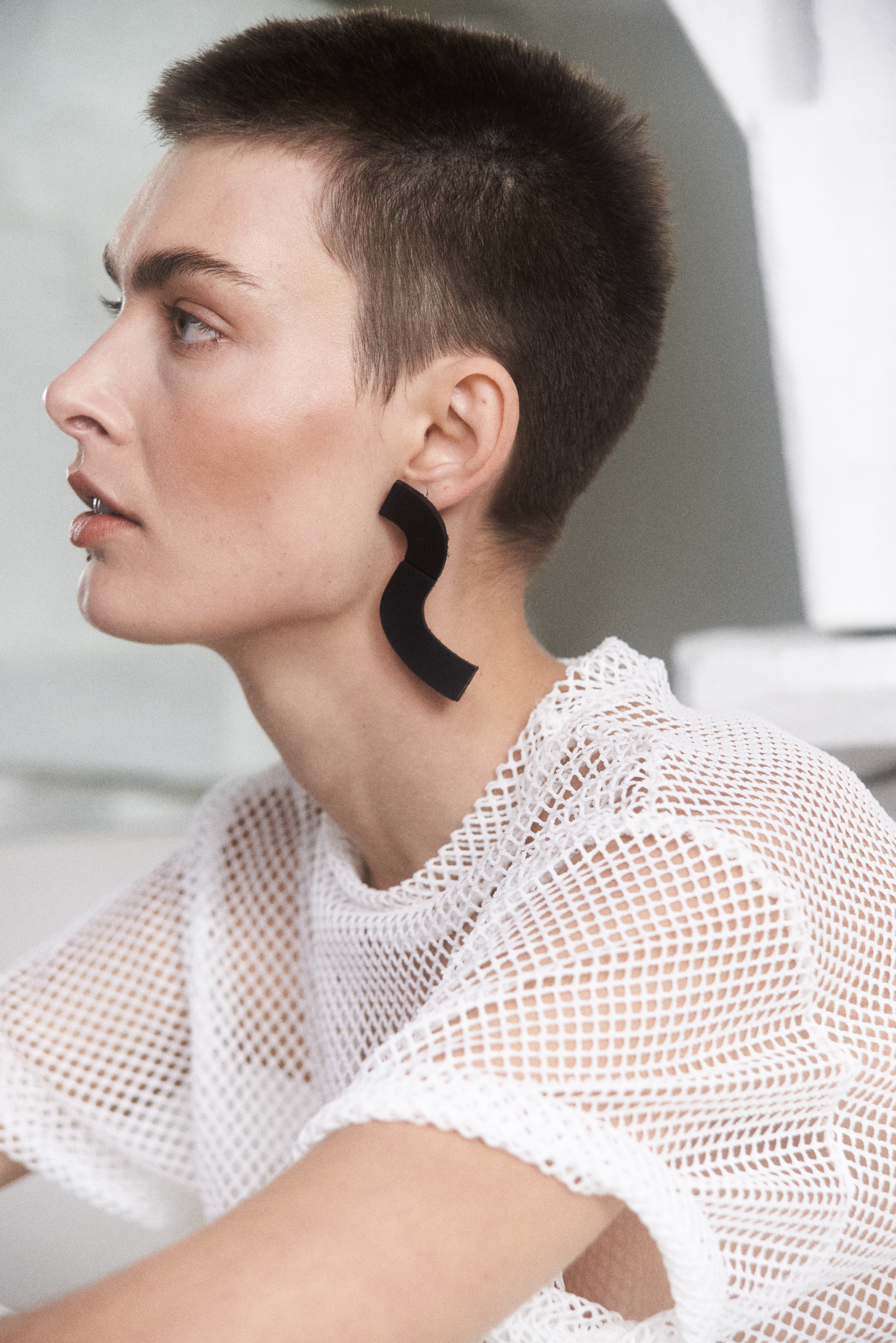 Mies Earrings Wave - Black
