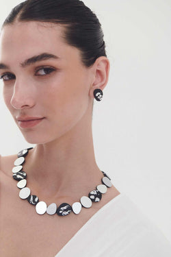 Collier Rond Réflexions Organiques - Pierres Moyennes - Argent+Noir