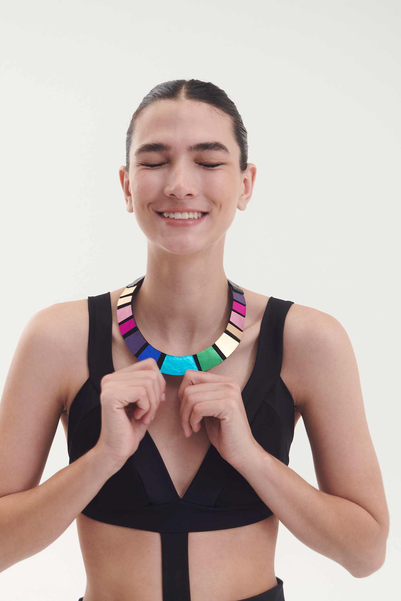 Slow-fashion round bib necklace in multicolor hand-cut leather, Rainbow collection by Iskin Sisters