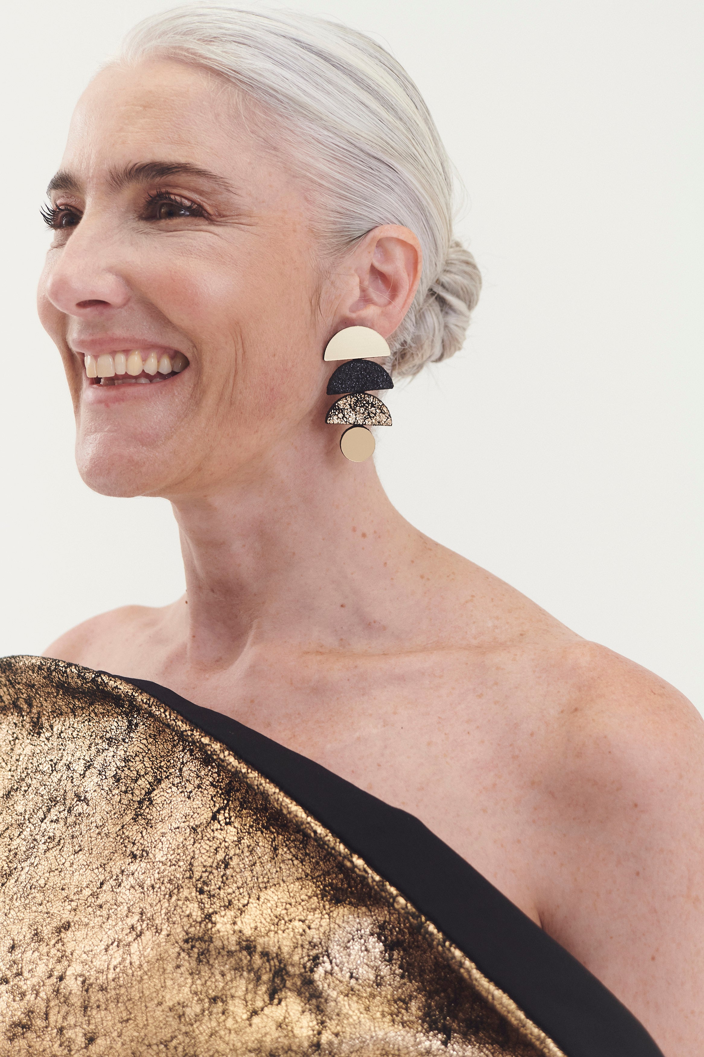 Pendientes Sophie's Vision Semicircle  - Oro/Negro