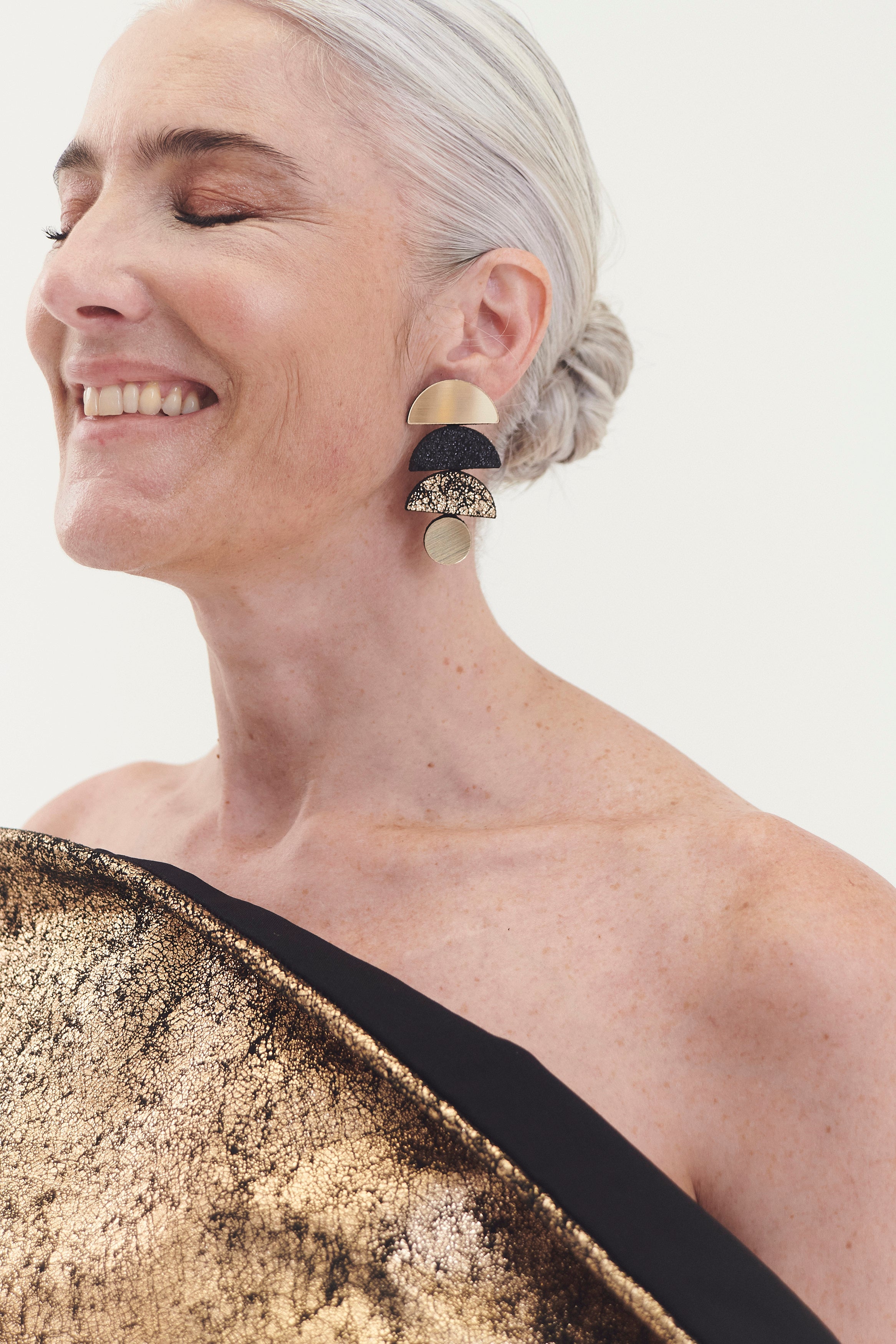Pendientes Sophie's Vision Semicircle  - Oro/Negro