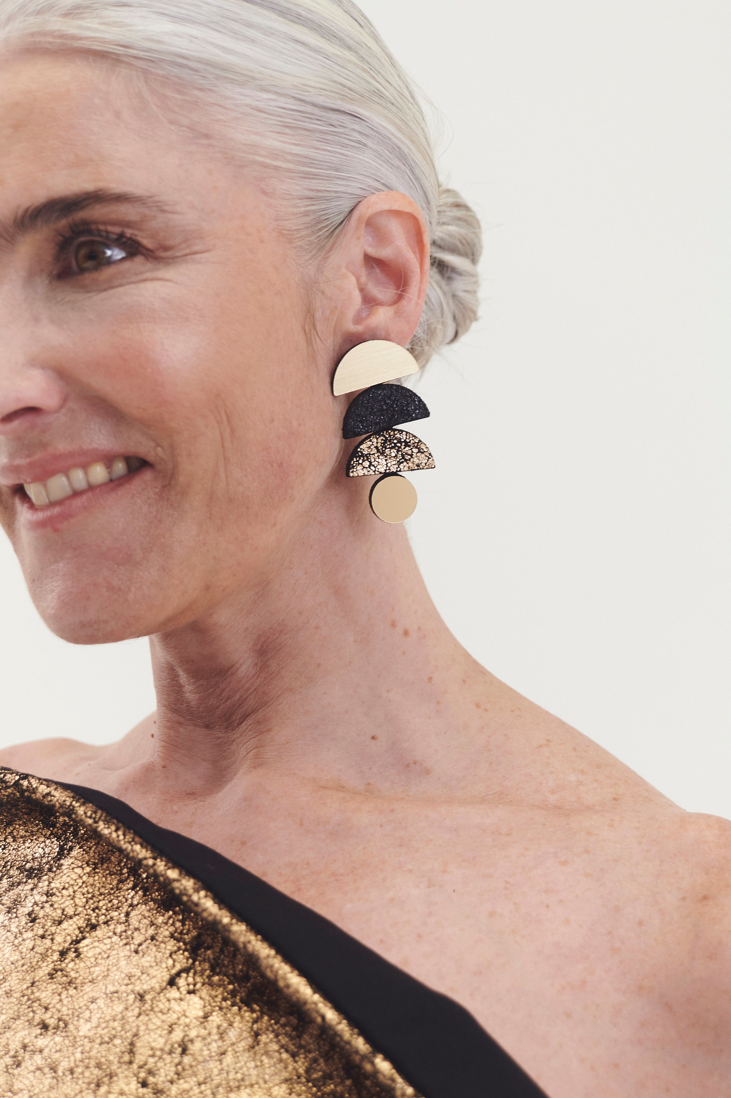Pendientes Sophie's Vision Semicircle  - Oro/Negro