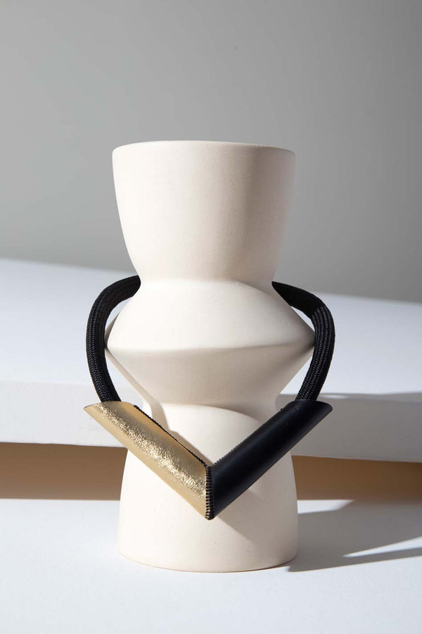 Collier Tube V - Noir + Or