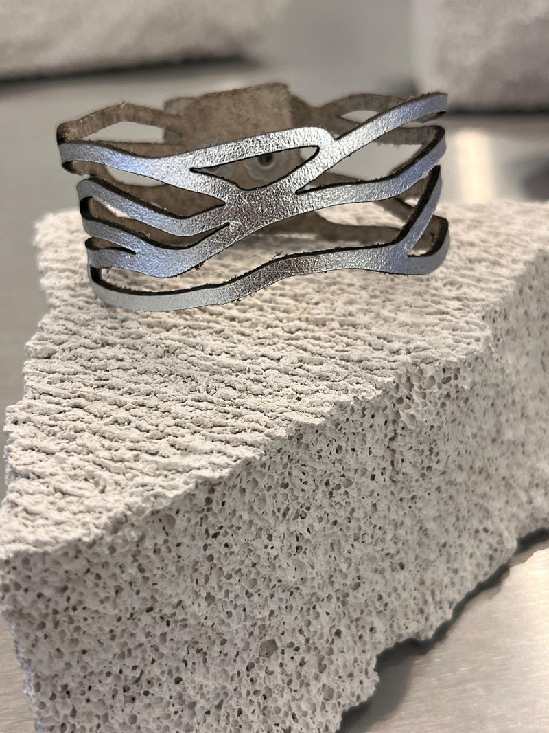 Victoria Wave Bracelet - Silver *