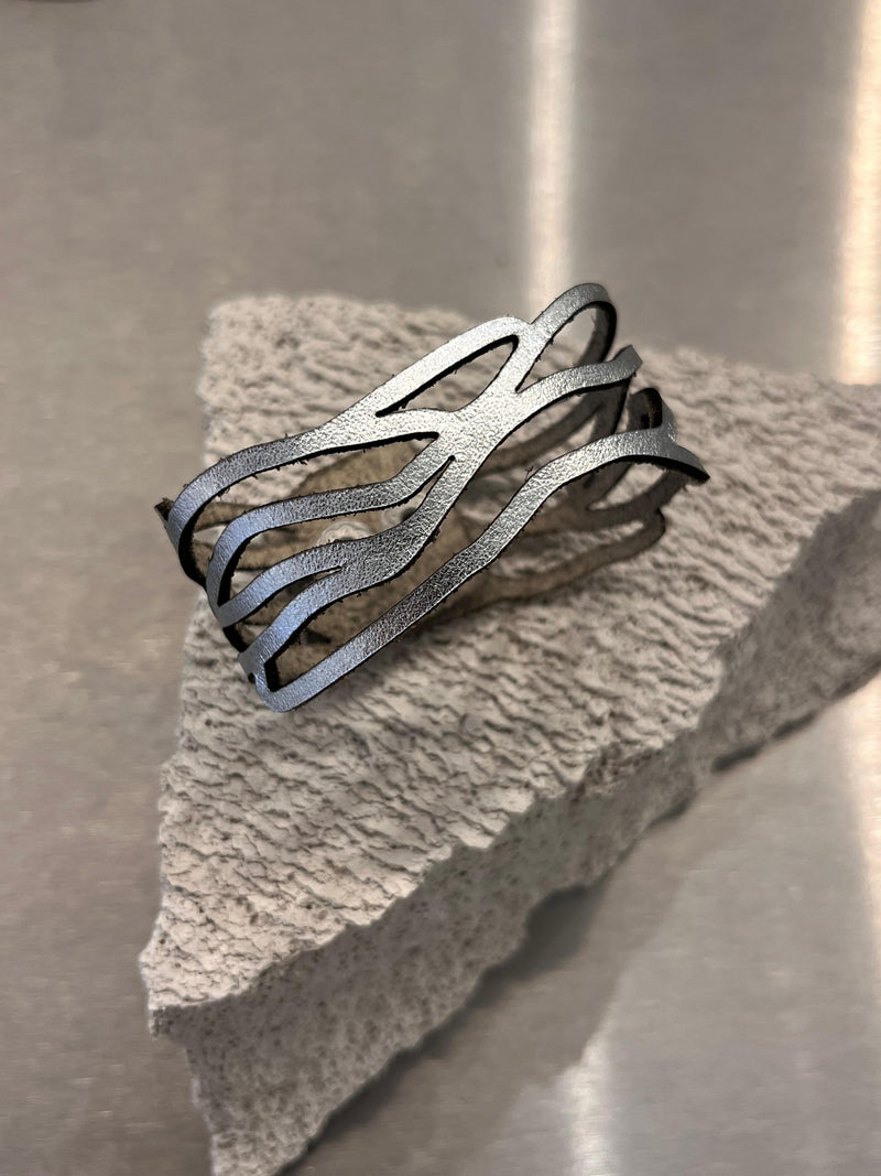 Victoria Wave Bracelet - Silver *
