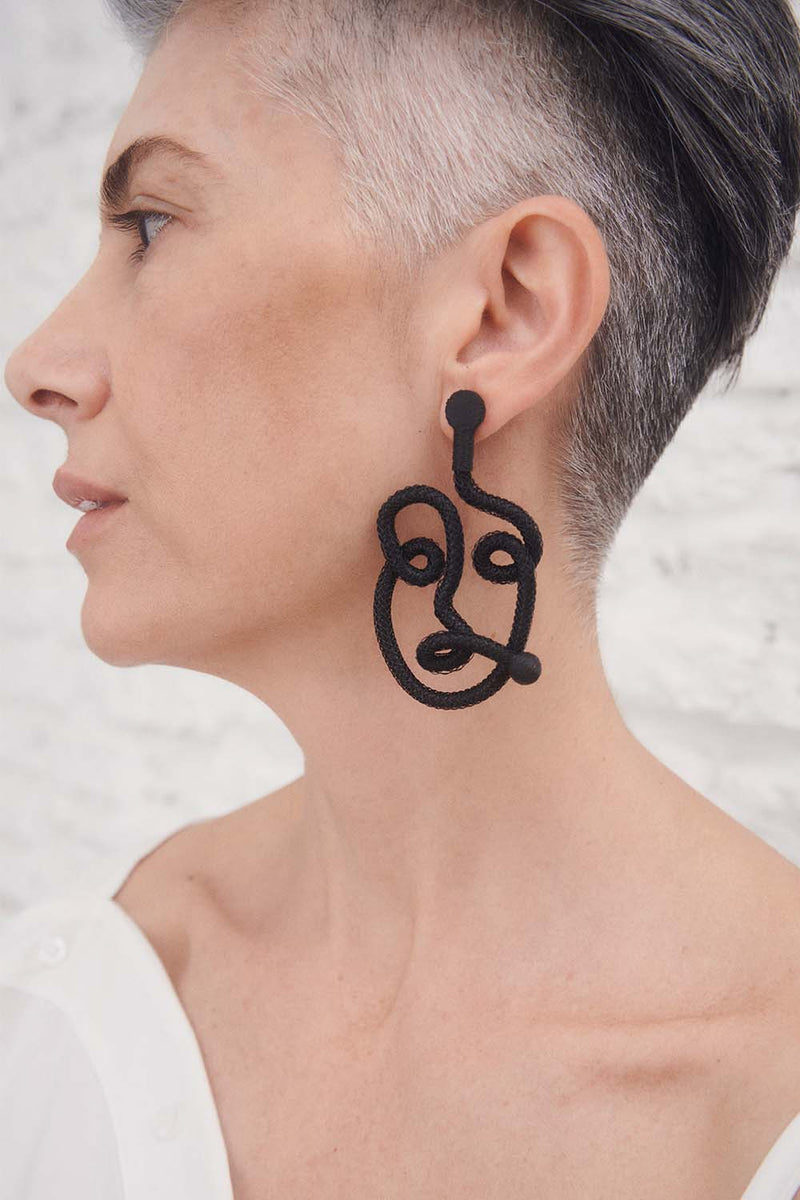 Life Earrings Muse - Black *