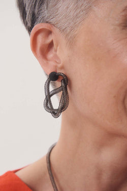 Life Earrings Chain - Silver/Black *