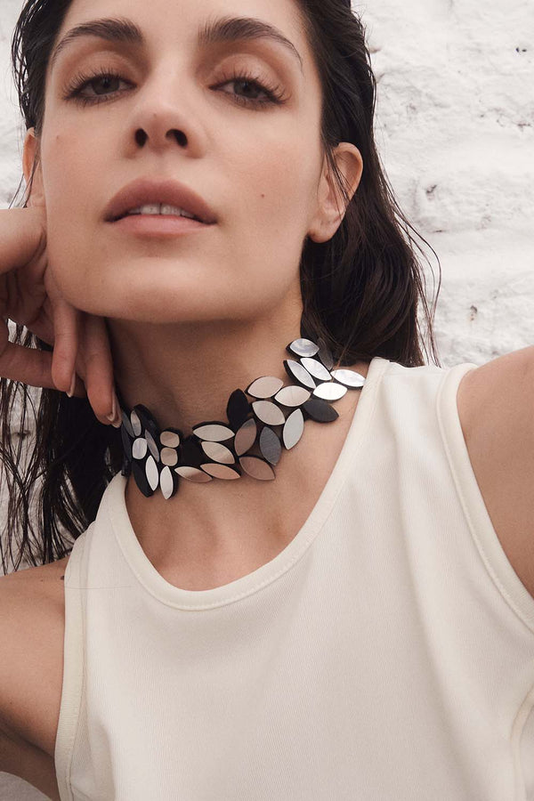 Kate Leaves Choker Asymmetrisch
