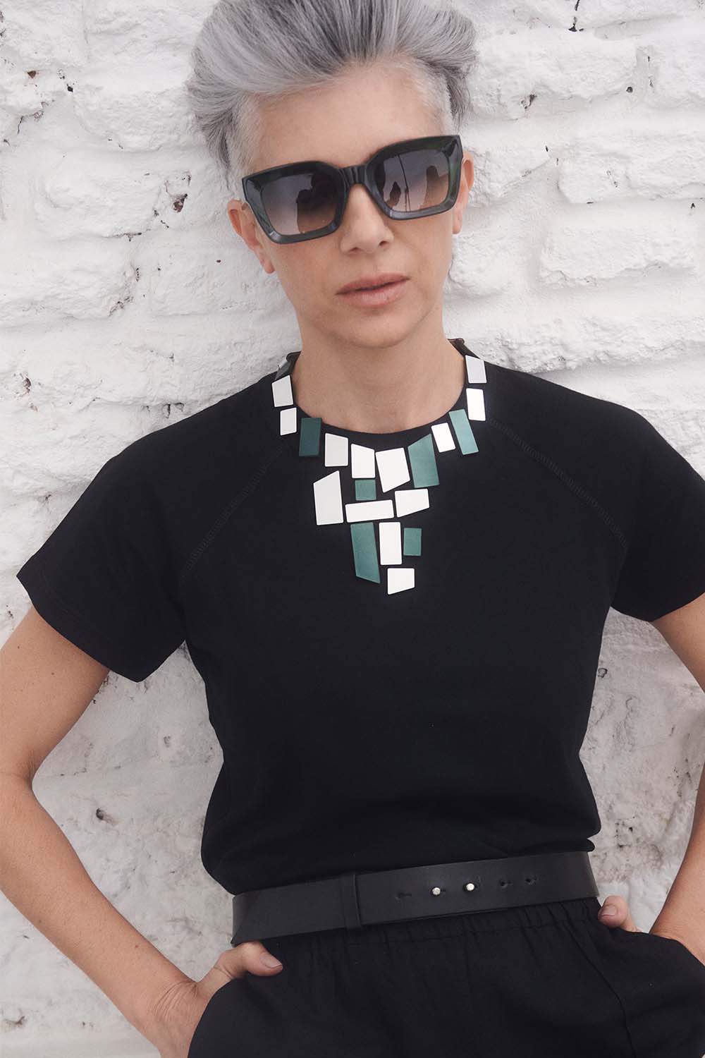 Geometric silver and green necklace with magnetic clasp, handmade in Buenos Aires
