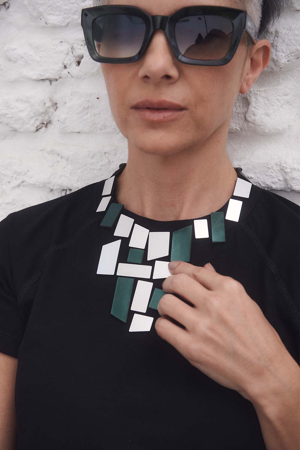 Piet V necklace in silver and green acrylic and leather, inspired by Piet Mondrian