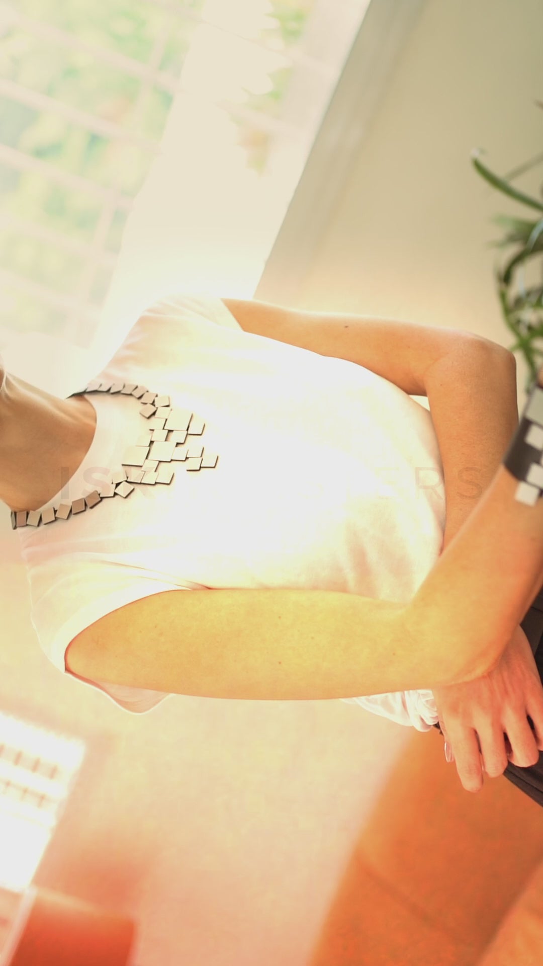 Video of the Bauhaus squares bracelet in silver by Iskin Sisters
